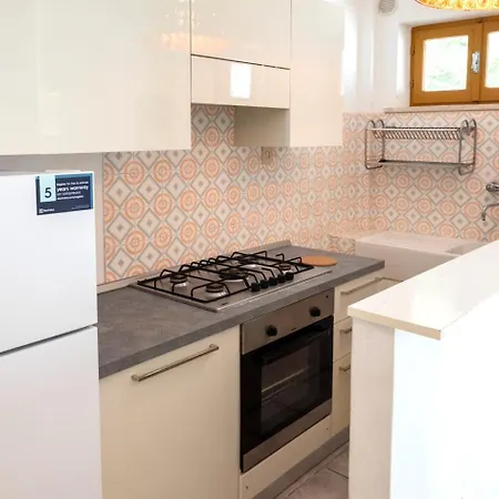 Appartement M377 - Marcelli, Bilocale Con Corte Esterna E Posto Auto