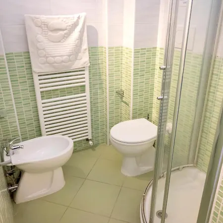 M377 - Marcelli, Bilocale Con Corte Esterna E Posto Auto Appartement